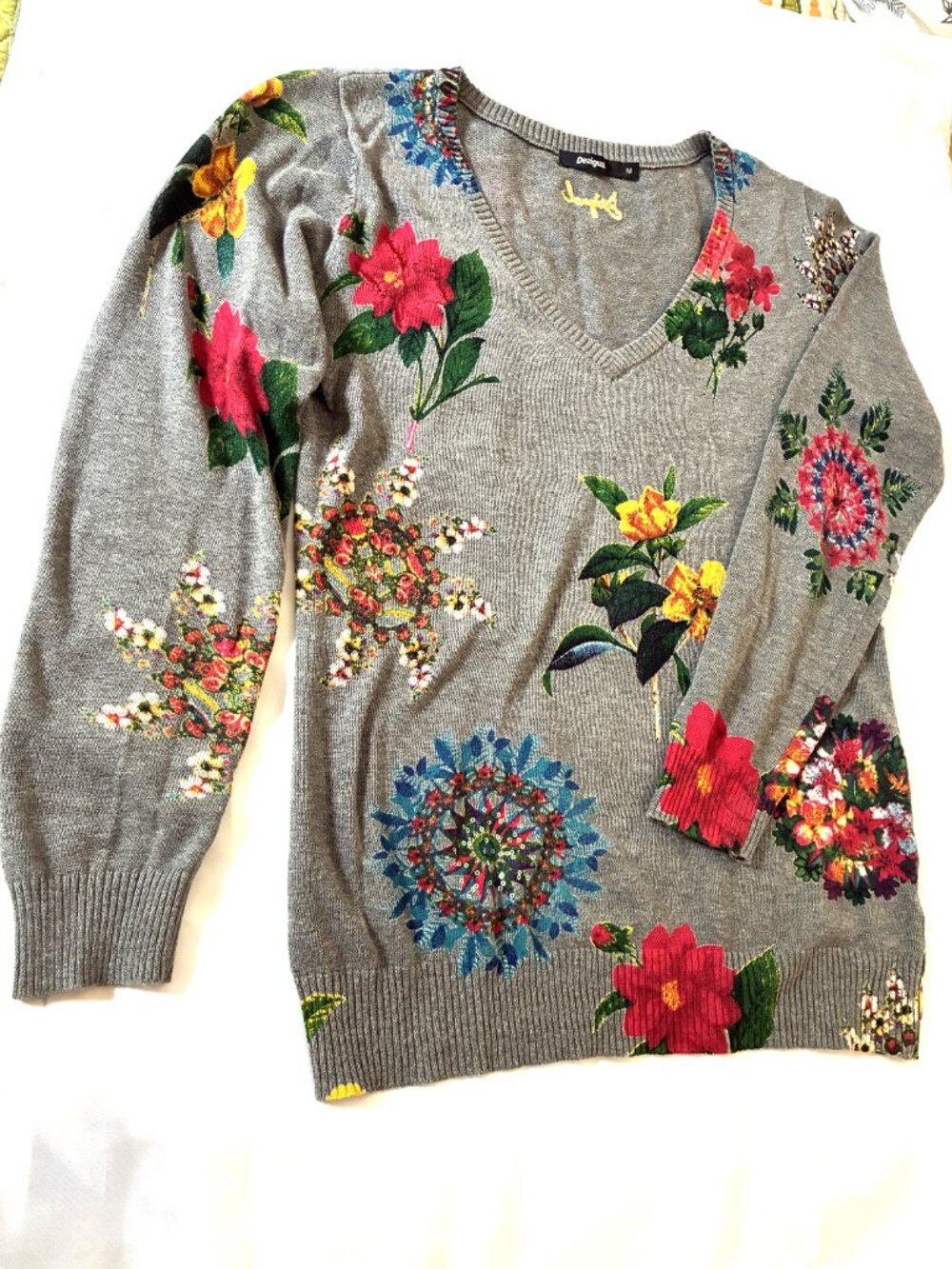 Desigual "Perkins" Floral V-neck Sweater - Picture 3 of 11